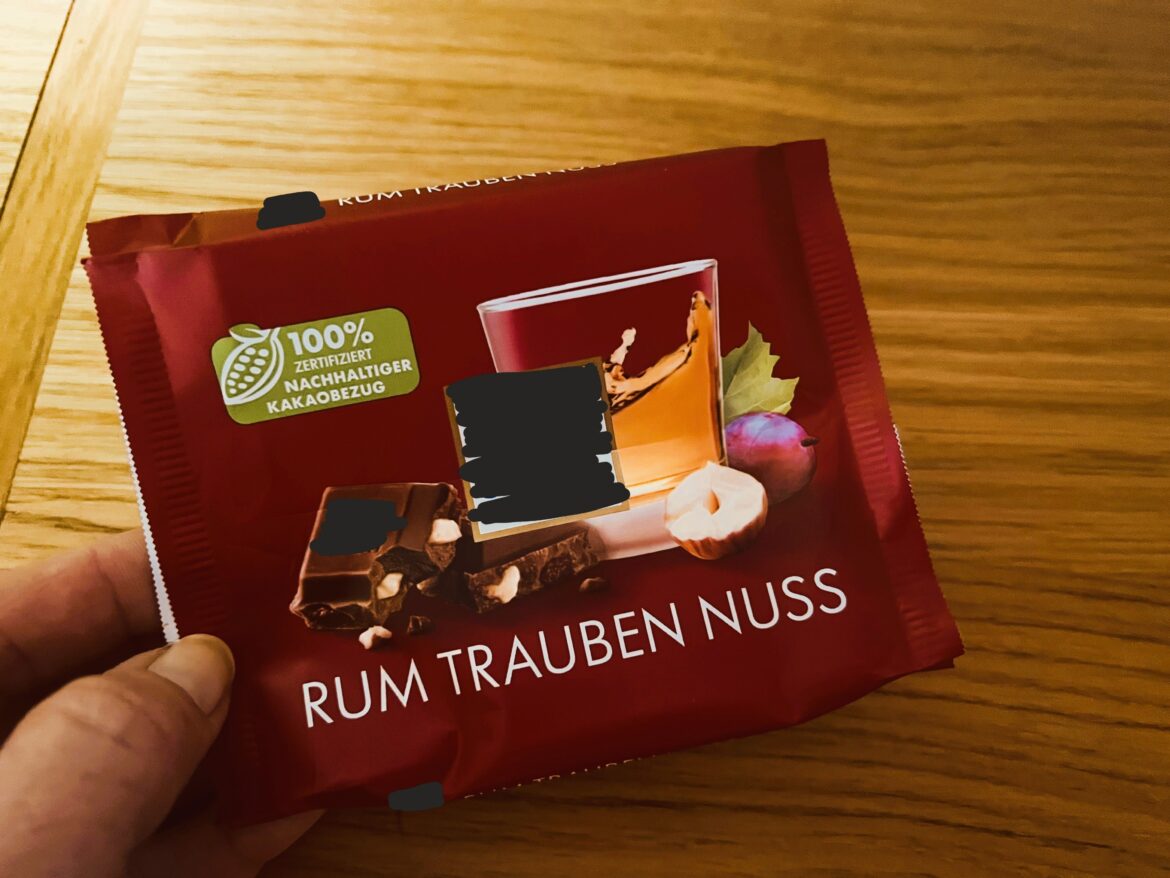 „Ich bräuchte dann Ihren Ausweis, bitte.“ 🪪